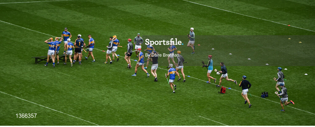 6 August 2017; The Tipperary panel make their way to the team photograph ahead of the GAA Hurling All-Ireland Senior Championship Semi-Final match between Galway and Tipperary at Croke Park in Dublin. Photo by Daire Brennan/Sportsfile