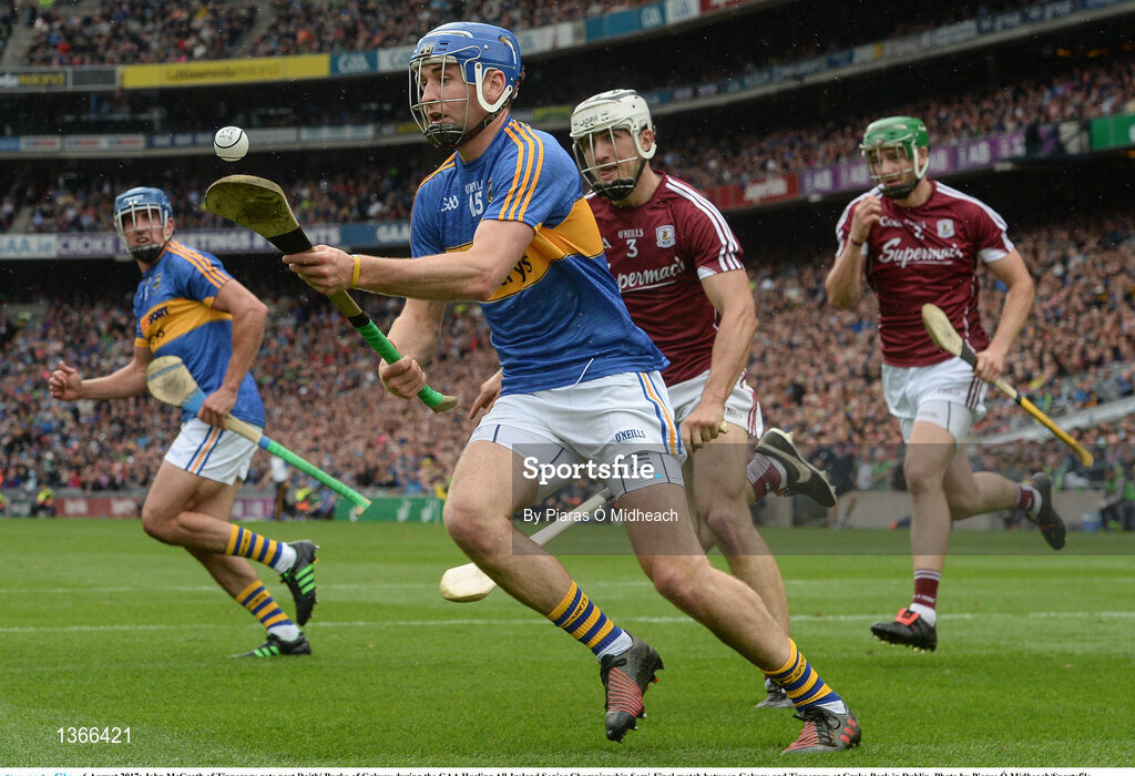 6 August 2017; John McGrath of Tipperary gets past Daithí Burke of Galway during the GAA Hurling All-Ireland Senior Championship Semi-Final match between Galway and Tipperary at Croke Park in Dublin. Photo by Piaras Ó Mídheach/Sportsfile