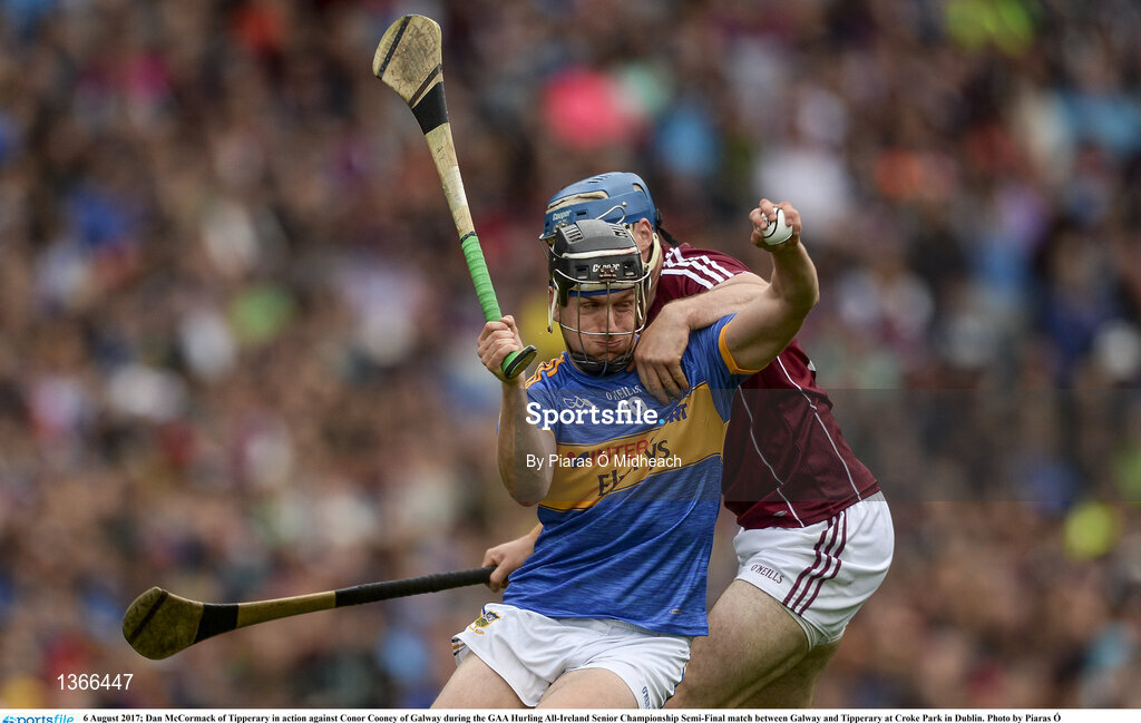 6 August 2017; Dan McCormack of Tipperary in action against Conor Cooney of Galway during the GAA Hurling All-Ireland Senior Championship Semi-Final match between Galway and Tipperary at Croke Park in Dublin. Photo by Piaras Ó Mídheach/Sportsfile