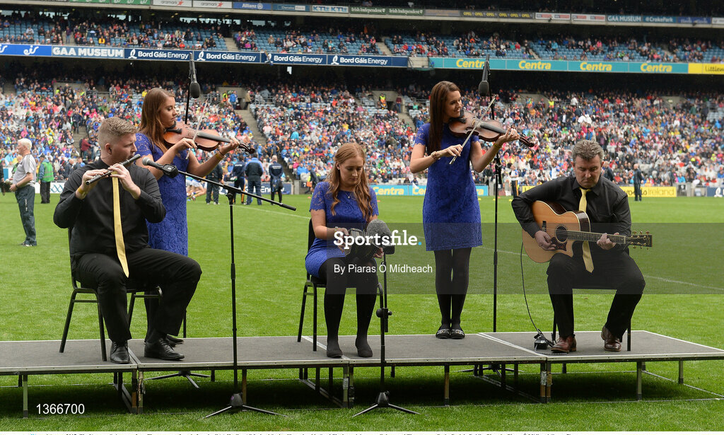 6 August 2017; The Newport Scór group from Tipperary perform before the GAA Hurling All-Ireland Senior Championship Semi-Final match between Galway and Tipperary at Croke Park in Dublin. Photo by Piaras Ó Mídheach/Sportsfile