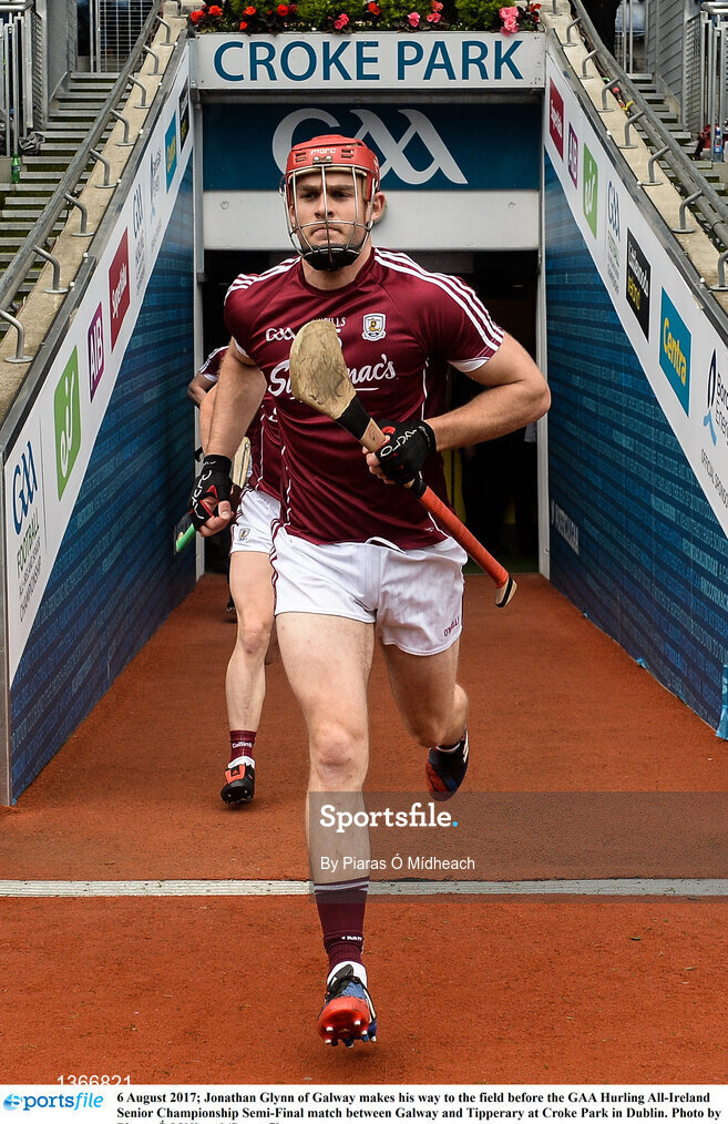 6 August 2017; Jonathan Glynn of Galway makes his way to the field before the GAA Hurling All-Ireland Senior Championship Semi-Final match between Galway and Tipperary at Croke Park in Dublin. Photo by Piaras Ó Mídheach/Sportsfile