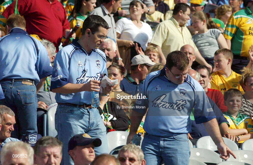 17 August 2002; Patrons arriving late for the game during the Bank of Ireland All-Ireland Senior Football Championship Quarter-Final Replay match between Dublin and Donegal at Croke Park in Dublin. Photo by Brendan Moran/Sportsfile