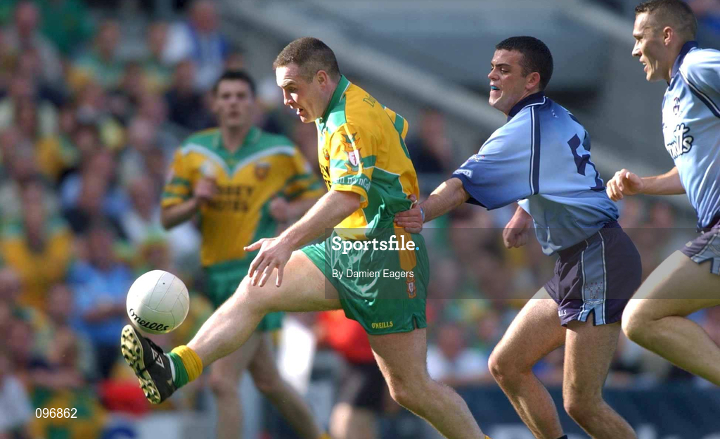 17 August 2002; John Gildea of Donegal in action against Paul Casey of Dublin during the Bank of Ireland All-Ireland Senior Football Championship Quarter-Final Replay match between Dublin and Donegal at Croke Park in Dublin. Photo by Damien Eagers/Sportsfile