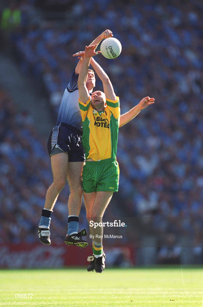 17 August 2002; Darren Magee of Dublin in action against Paul McGonigle of Donegal during the Bank of Ireland All-Ireland Senior Football Championship Quarter-Final Replay match between Dublin and Donegal at Croke Park in Dublin. Photo by Ray McManus/Sportsfile