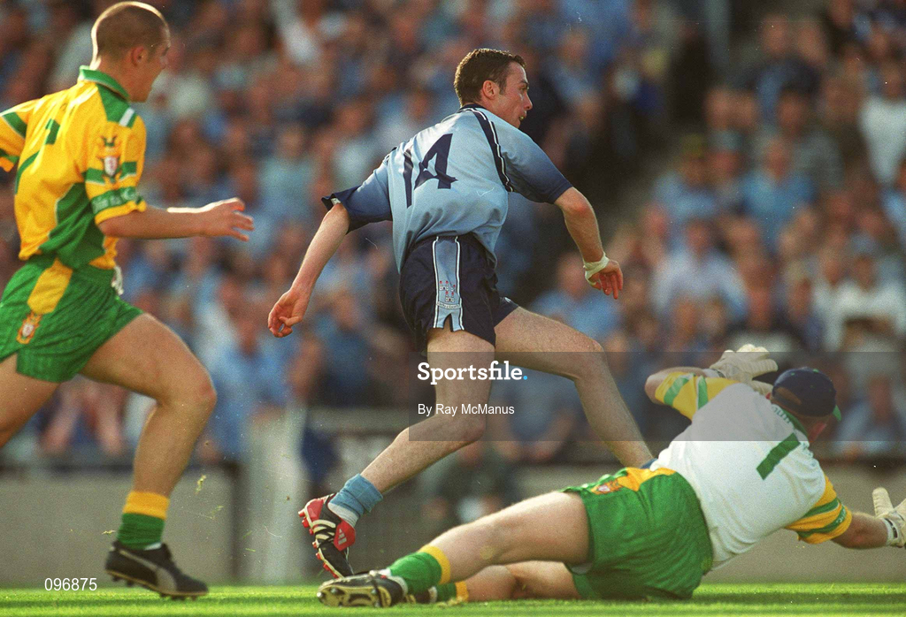 17 August 2002; Ray Cosgrove of Dublin looks on after putting the ball past Donegal goalkeeper Tony Blake to score a goal for his side during the Bank of Ireland All-Ireland Senior Football Championship Quarter-Final Replay match between Dublin and Donegal at Croke Park in Dublin. Photo by Ray McManus/Sportsfile
