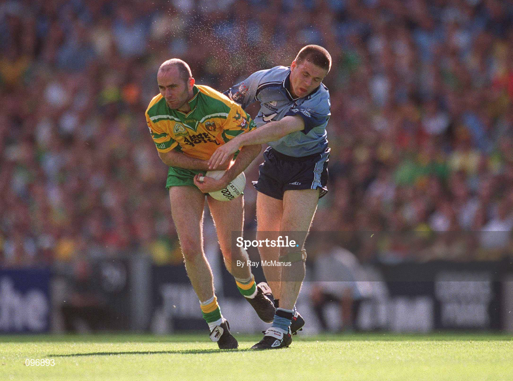 17 August 2002; Dessie Farrell of Dublin in action against Paul McGonigle of Donegal during the Bank of Ireland All-Ireland Senior Football Championship Quarter-Final Replay match between Dublin and Donegal at Croke Park in Dublin. Photo by Ray McManus/Sportsfile