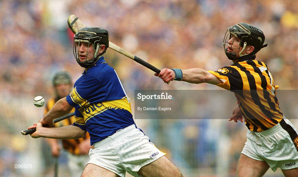 18 August 2002; Eoin Kelly of Tipperary in action against JJ Delaney of Kilkenny during the Guinness All-Ireland Senior Hurling Championship Semi-Final match between Kilkenny and Tipperary at Croke Park in Dublin. Photo by Damien Eagers/Sportsfile