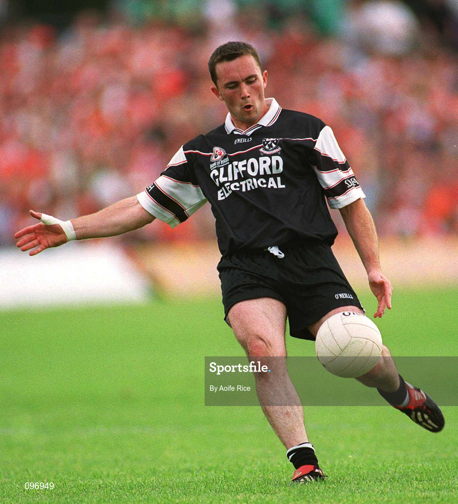18 August 2002; Dessie Sloyan of Sligo during the Bank of Ireland All-Ireland Senior Football Championship Quarter-Final Replay match between Armagh and Sligo at Páirc Tailteann in Navan, Meath. Photo by Aoife Rice/Sportsfile
