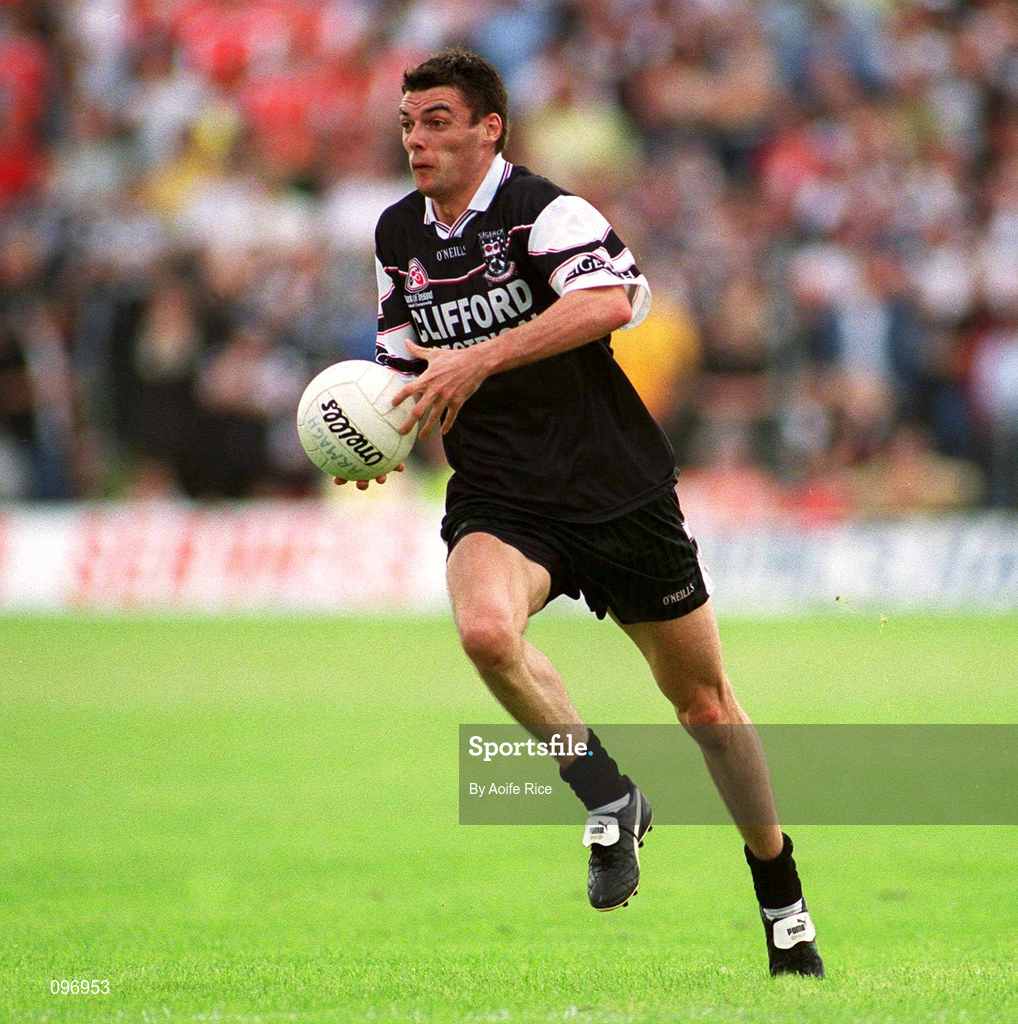 18 August 2002; Dara McGarty of Sligo during the Bank of Ireland All-Ireland Senior Football Championship Quarter-Final Replay match between Armagh and Sligo at Páirc Tailteann in Navan, Meath. Photo by Aoife Rice/Sportsfile