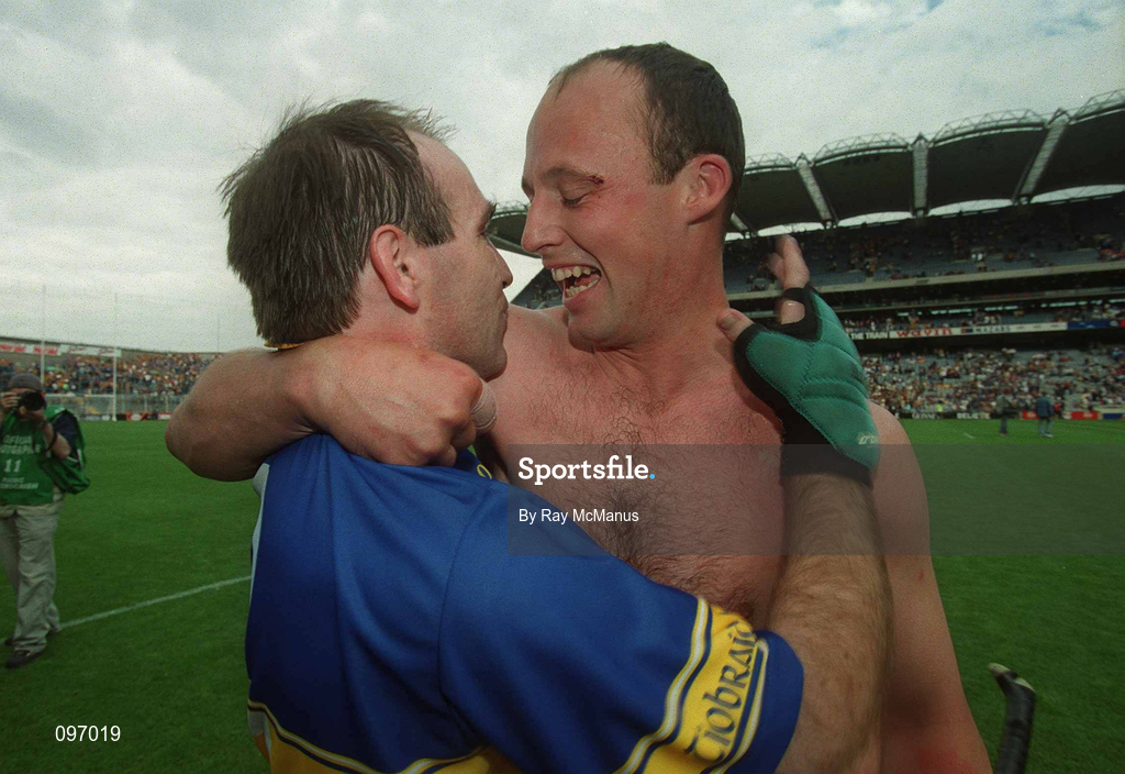 18 August 2002; Kilkenny players DJ Carey, left, and Andy Comerford celebrate after the Guinness All-Ireland Senior Hurling Championship Semi-Final match between Kilkenny and Tipperary at Croke Park in Dublin. Photo by Ray McManus/Sportsfile