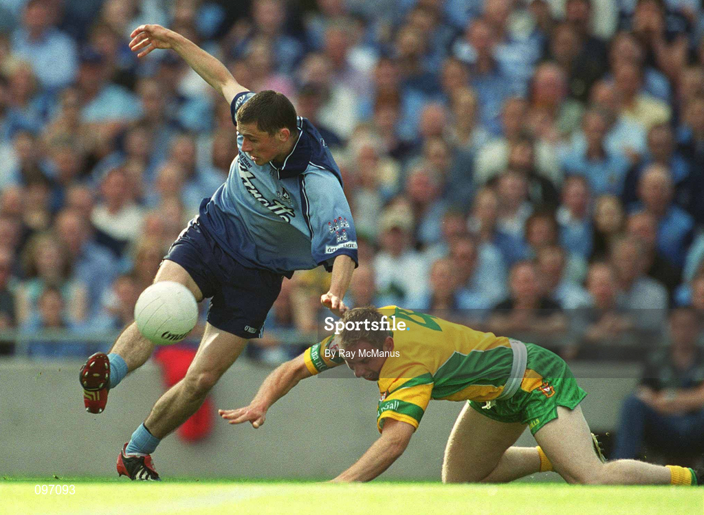 17 August 2002; Alan Brogan of Dublin in action against Noel McGinley of Donegal during the Bank of Ireland All-Ireland Senior Football Championship Quarter-Final Replay match between Dublin and Donegal at Croke Park in Dublin. Photo by Ray McManus/Sportsfile