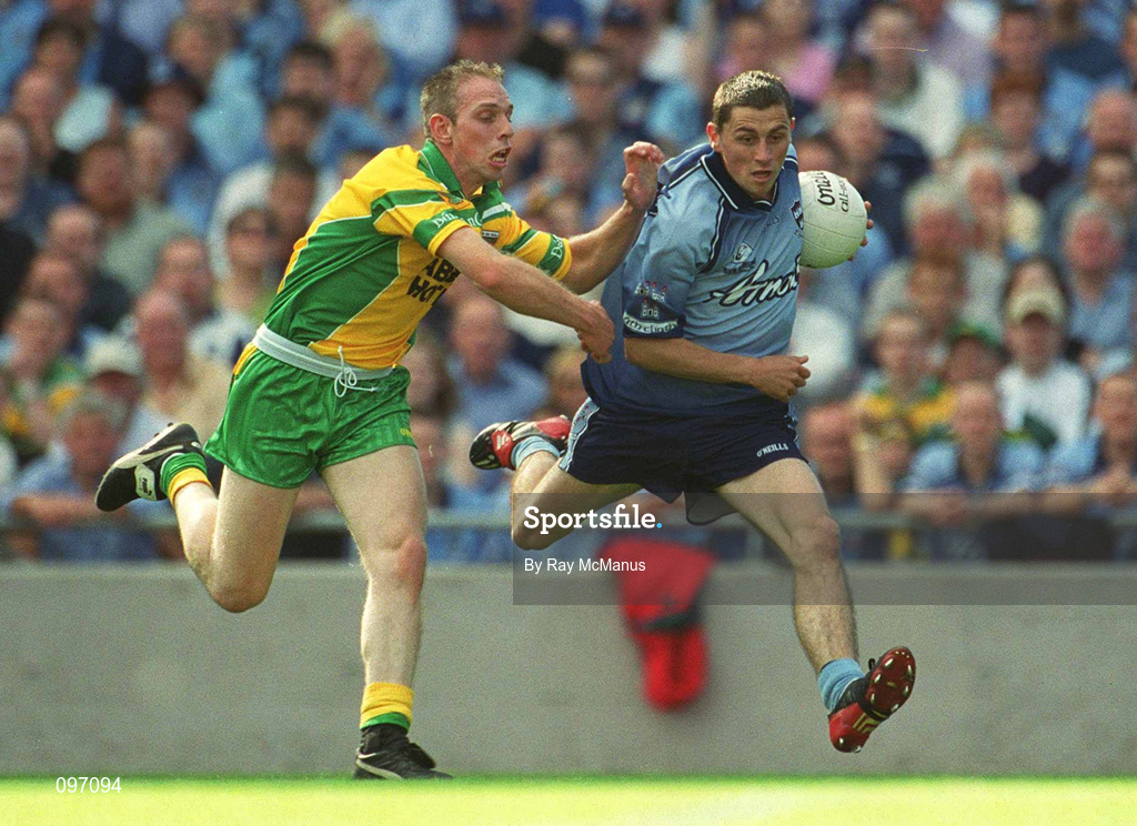 17 August 2002; Alan Brogan of Dublin in action against Noel McGinley of Donegal during the Bank of Ireland All-Ireland Senior Football Championship Quarter-Final Replay match between Dublin and Donegal at Croke Park in Dublin. Photo by Ray McManus/Sportsfile