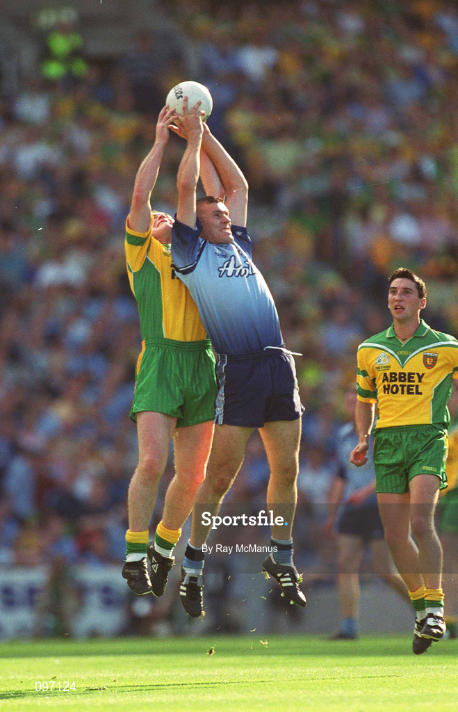 17 August 2002; Ciarán Whelan of Dublin in action against John Gildea of Donegal during the Bank of Ireland All-Ireland Senior Football Championship Quarter-Final Replay match between Dublin and Donegal at Croke Park in Dublin. Photo by Ray McManus/Sportsfile