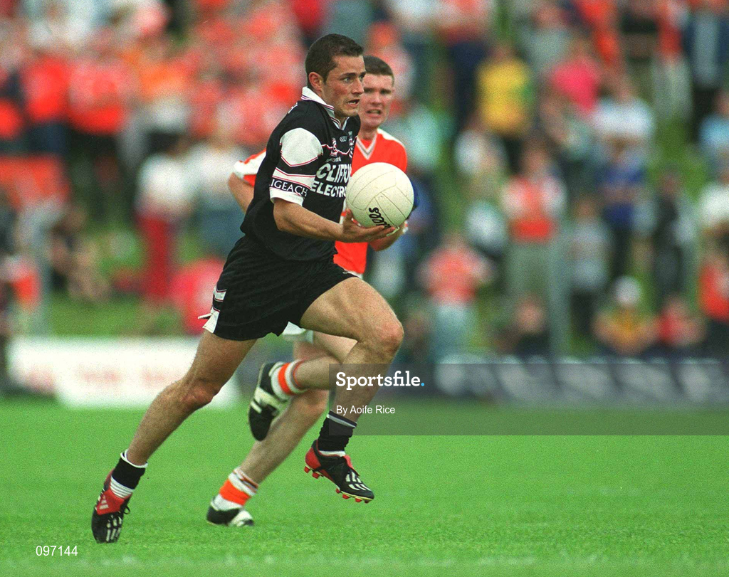 18 August 2002; Eamonn O'Hara of Sligo during the Bank of Ireland All-Ireland Senior Football Championship Quarter-Final Replay match between Armagh and Sligo at Páirc Tailteann in Navan, Meath. Photo by Aoife Rice/Sportsfile