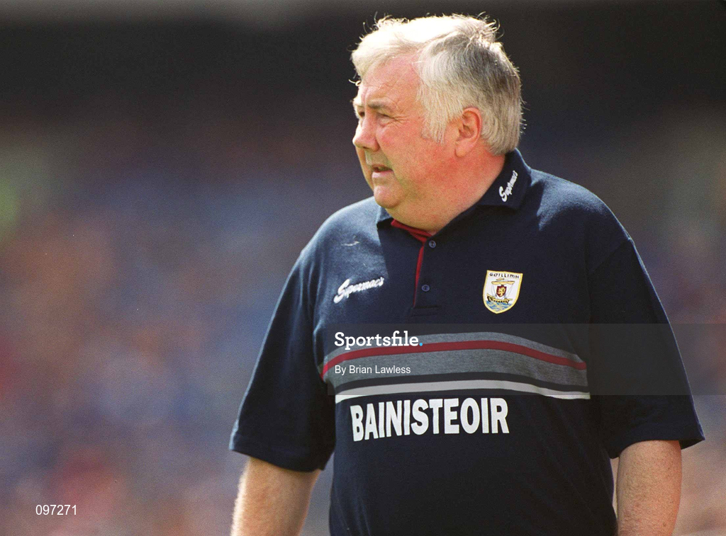 18 August 2002; Galway manager Josie Harte during the All-Ireland Minor Hurling Championship Semi-Final match between Kilkenny and Galway at Croke Park in Dublin. Photo by Brian Lawless/Sportsfile