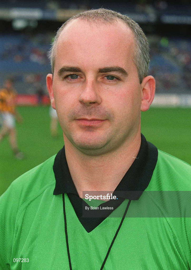 18 August 2002; Referee John Sexton prior to the All-Ireland Minor Hurling Championship Semi-Final match between Kilkenny and Galway at Croke Park in Dublin. Photo by Brian Lawless/Sportsfile *** Local Caption *** minor