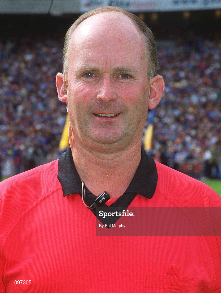 18 August 2002; Linesman Ger Harrington prior to the Guinness All-Ireland Senior Hurling Championship Semi-Final match between Kilkenny and Tipperary at Croke Park in Dublin. Photo by Pat Murphy/Sportsfile