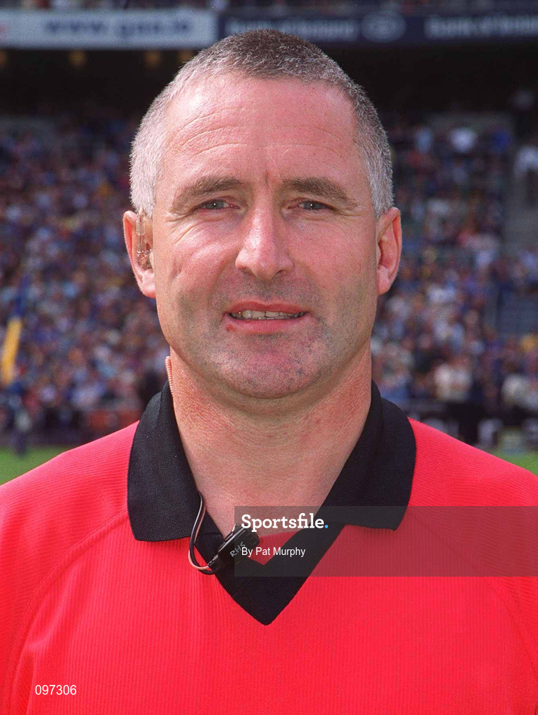 18 August 2002; Linesman Ger Devlin prior to the Guinness All-Ireland Senior Hurling Championship Semi-Final match between Kilkenny and Tipperary at Croke Park in Dublin. Photo by Pat Murphy/Sportsfile