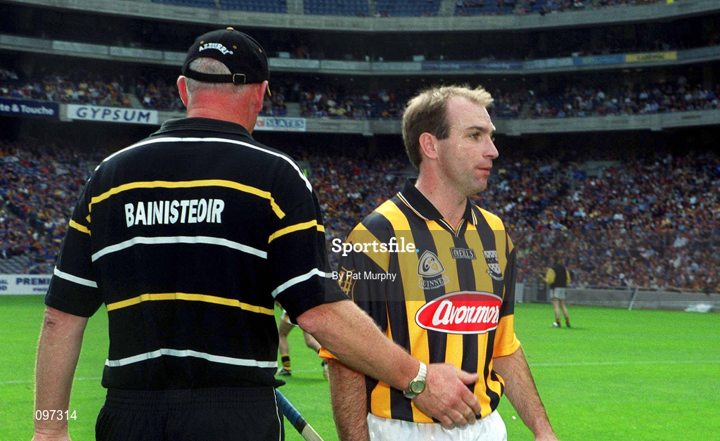 18 August 2002; Kilkenny manager Brian Cody with DJ Carey prior to the Guinness All-Ireland Senior Hurling Championship Semi-Final match between Kilkenny and Tipperary at Croke Park in Dublin. Photo by Pat Murphy/Sportsfile