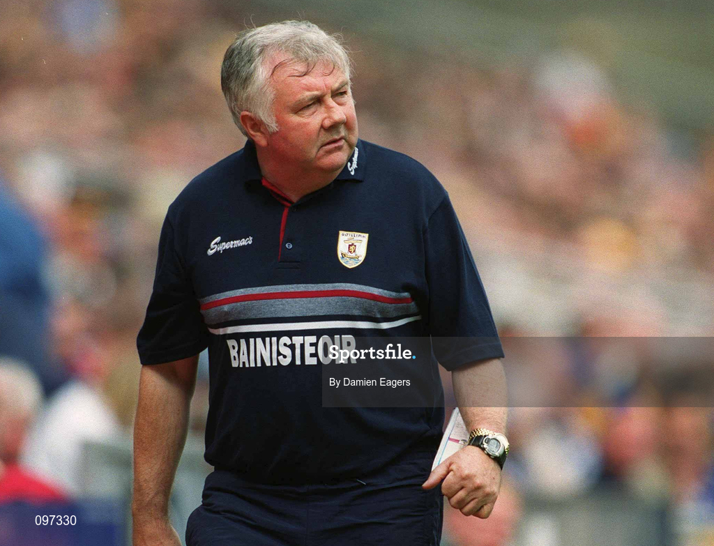 18 August 2002; Galway manager Josie Harte during the All-Ireland Minor Hurling Championship Semi-Final match between Kilkenny and Galway at Croke Park in Dublin. Photo by Damien Eagers/Sportsfile
