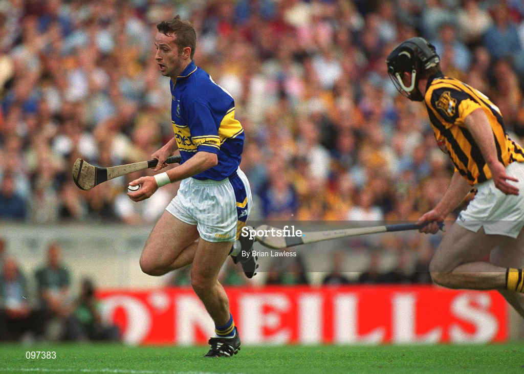 18 August 2002; Brian O'Meara of Tipperary during the Guinness All-Ireland Senior Hurling Championship Semi-Final match between Kilkenny and Tipperary at Croke Park in Dublin. Photo by Brian Lawless/Sportsfile