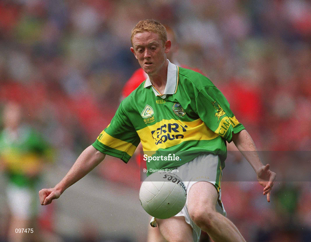 25 August 2002; Colm Cooper of Kerry during the Bank of Ireland All-Ireland Senior Football Championship Semi-Final match between Kerry and Cork at Croke Park in Dublin. Photo by Damien Eagers/Sportsfile