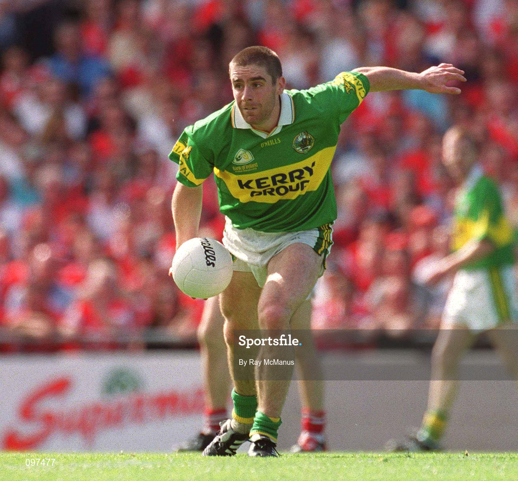25 August 2002; Darragh Ó Sé of Kerry during the Bank of Ireland All-Ireland Senior Football Championship Semi-Final match between Kerry and Cork at Croke Park in Dublin. Photo by Ray McManus/Sportsfile