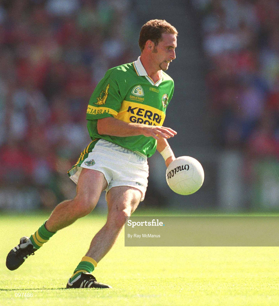 25 August 2002; John Sheehan of Kerry during the Bank of Ireland All-Ireland Senior Football Championship Semi-Final match between Kerry and Cork at Croke Park in Dublin. Photo by Ray McManus/Sportsfile