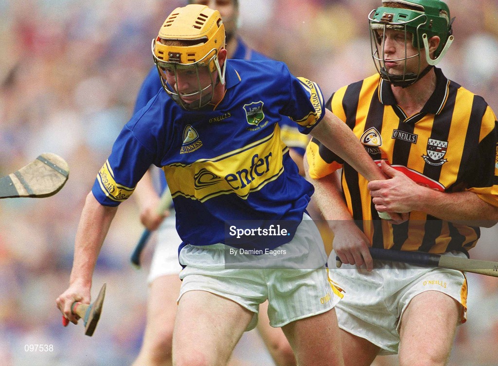 18 August 2002; Eamonn Corcoran of Tipperary in action against Henry Shefflin of Kilkenny during the Guinness All-Ireland Senior Hurling Championship Semi-Final match between Kilkenny and Tipperary at Croke Park in Dublin. Photo by Damien Eagers/Sportsfile