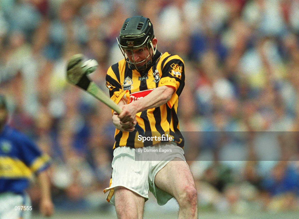 18 August 2002; Martin Comerford of Kilkenny during the Guinness All-Ireland Senior Hurling Championship Semi-Final match between Kilkenny and Tipperary at Croke Park in Dublin. Photo by Damien Eagers/Sportsfile