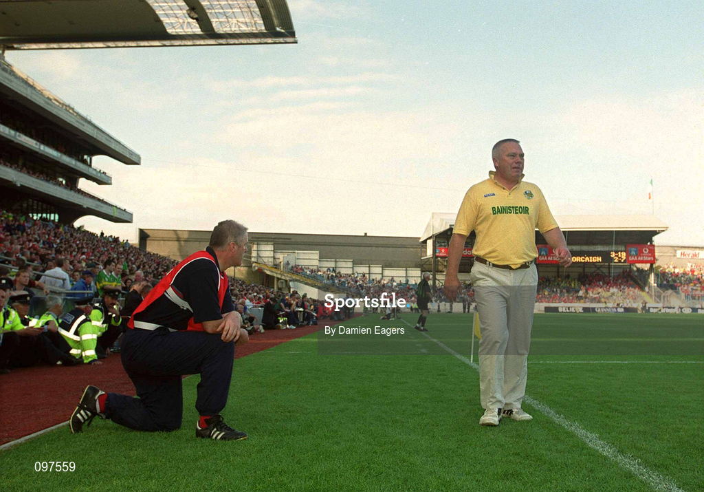 25 August 2002; Cork manager Larry Tompkins and Kerry manager Páidí Ó Sé watch the closing stages of the Bank of Ireland All-Ireland Senior Football Championship Semi-Final match between Kerry and Cork at Croke Park in Dublin. Photo by Damien Eagers/Sportsfile