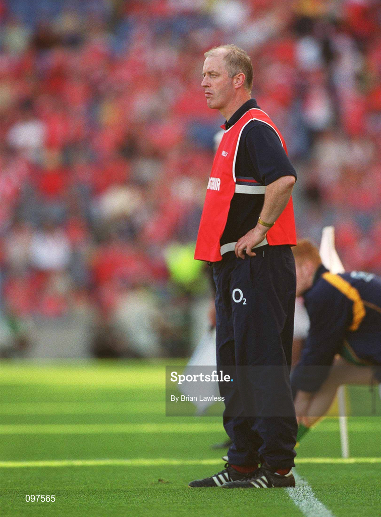 25 August 2002; Cork manager Larry Tompkins during the Bank of Ireland All-Ireland Senior Football Championship Semi-Final match between Kerry and Cork at Croke Park in Dublin. Photo by Brian Lawless/Sportsfile