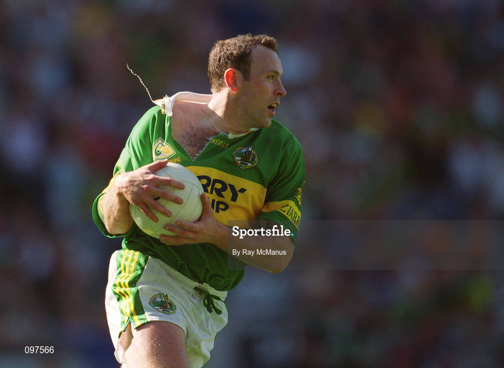 25 August 2002; Séamus Moynihan of Kerry during the Bank of Ireland All-Ireland Senior Football Championship Semi-Final match between Kerry and Cork at Croke Park in Dublin. Photo by Ray McManus/Sportsfile