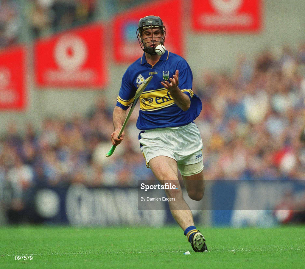 18 August 2002; Thomas Dunne of Tipperary during the Guinness All-Ireland Senior Hurling Championship Semi-Final match between Kilkenny and Tipperary at Croke Park in Dublin. Photo by Damien Eagers/Sportsfile