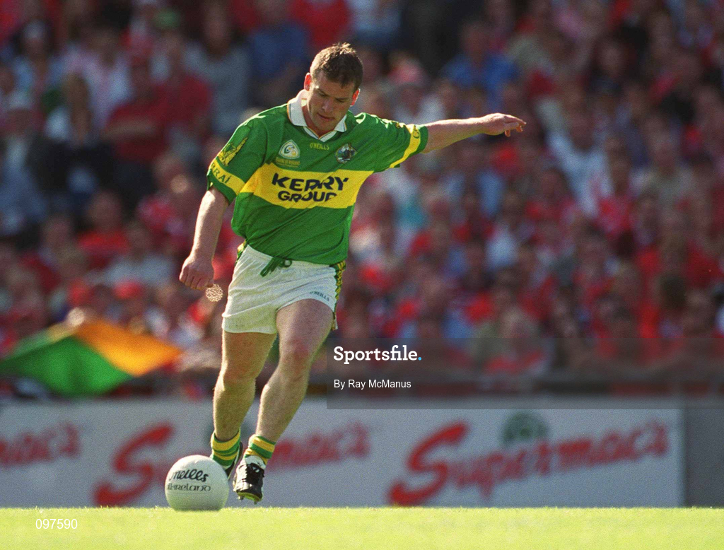 25 August 2002; Dara Ó Cinnéide of Kerry during the Bank of Ireland All-Ireland Senior Football Championship Semi-Final match between Kerry and Cork at Croke Park in Dublin. Photo by Ray McManus/Sportsfile