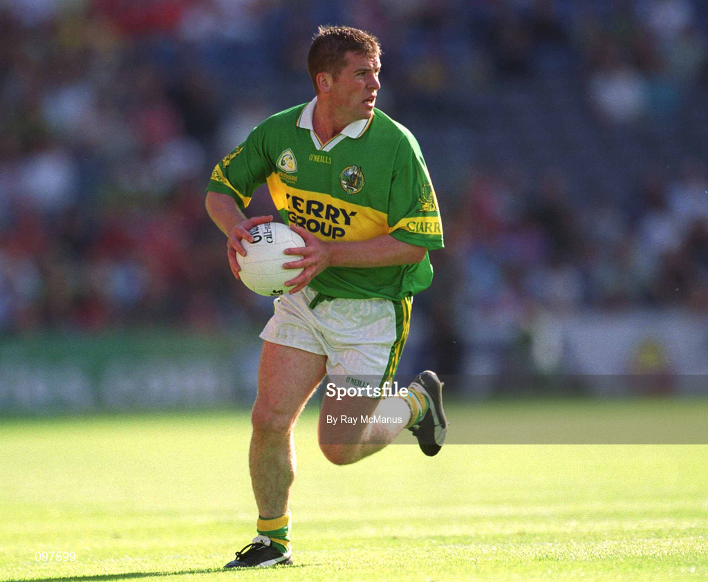 25 August 2002; Dara Ó Cinnéide of Kerry during the Bank of Ireland All-Ireland Senior Football Championship Semi-Final match between Kerry and Cork at Croke Park in Dublin. Photo by Ray McManus/Sportsfile