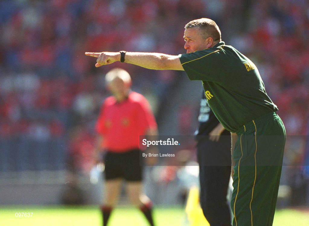 25 August 2002; Meath manager Benny Reddy during the All-Ireland Minor Football Championship Semi-Final match between Meath and Kerry at Croke Park in Dublin. Photo by Brian Lawless/Sportsfile