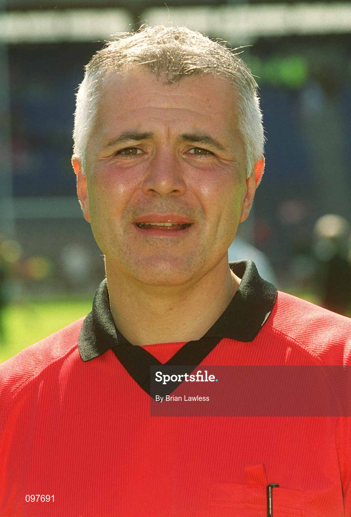 25 August 2002; Referee Séamus McGonigle prior to the All-Ireland Minor Football Championship Semi-Final match between Meath and Kerry at Croke Park in Dublin. Photo by Brian Lawless/Sportsfile