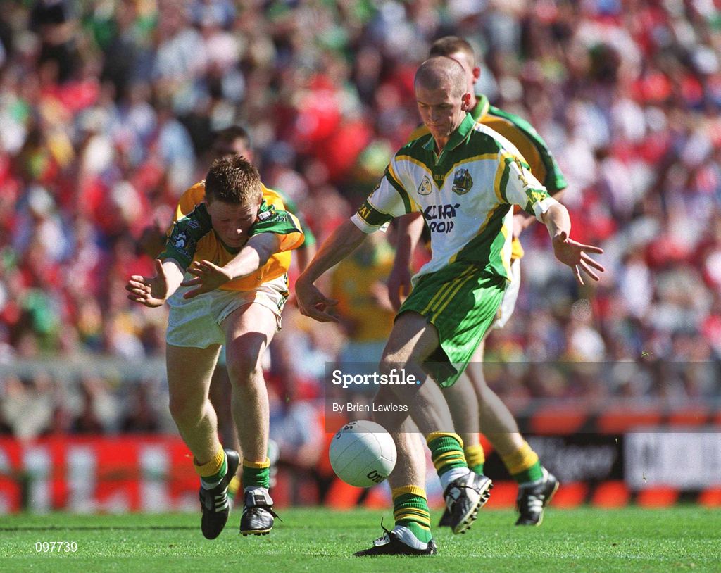 25 August 2002; Damien Breen of Kerry in action against Caoimhin King of Meath during the All-Ireland Minor Football Championship Semi-Final match between Meath and Kerry at Croke Park in Dublin. Photo by Brian Lawless/Sportsfile