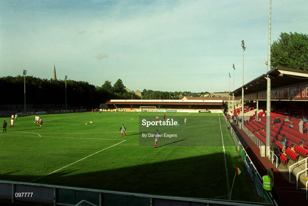 16 August 2002; A general view of Richmond Park prior to the eircom League Premier Division match between St Patrick's Athletic and Shelbourne at Richmond Park in Dublin. Photo by Damien Eagers/Sportsfile