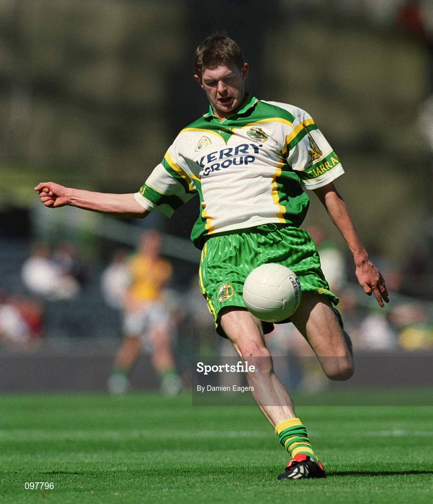 25 August 2002; Declan O'Sullivan of Kerry during the All-Ireland Minor Football Championship Semi-Final match between Meath and Kerry at Croke Park in Dublin. Photo by Damien Eagers/Sportsfile