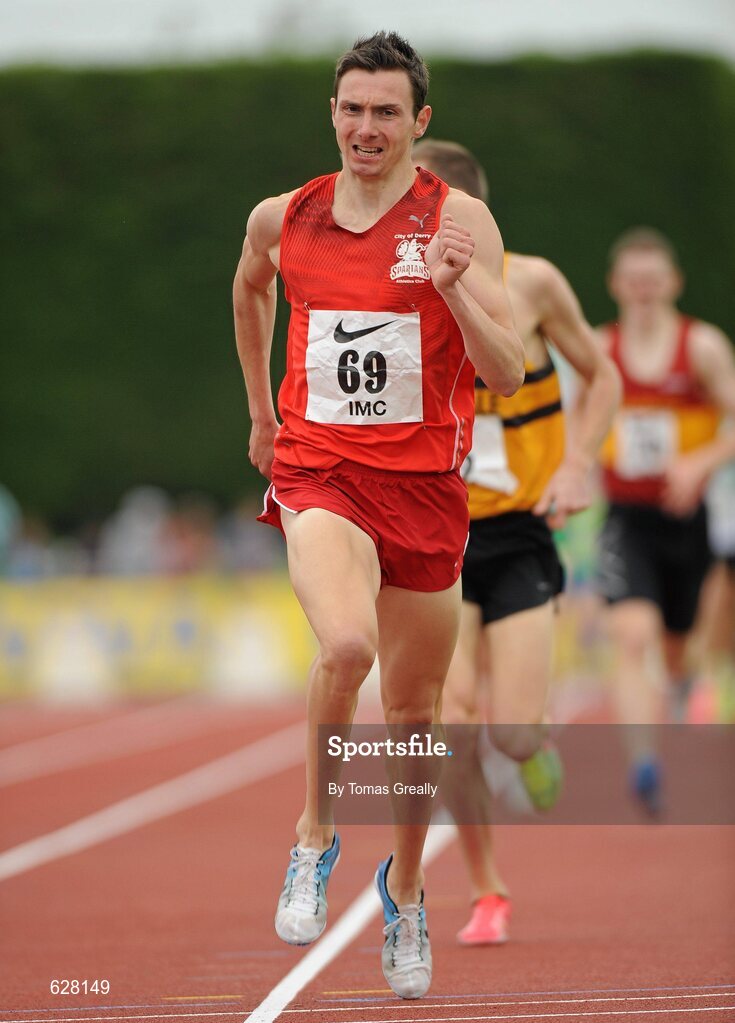 2 June 2012; Conor Bradle, City of Derry A.C, approaches the finish line to win the IMC Mens 1500m event at the Aviva All Ireland Schools’ Track and Field Championships 2012. Tullamore Harriers AC, Tullamore, Co. Offaly. Picture credit: Tomas Greally / SPORTSFILE