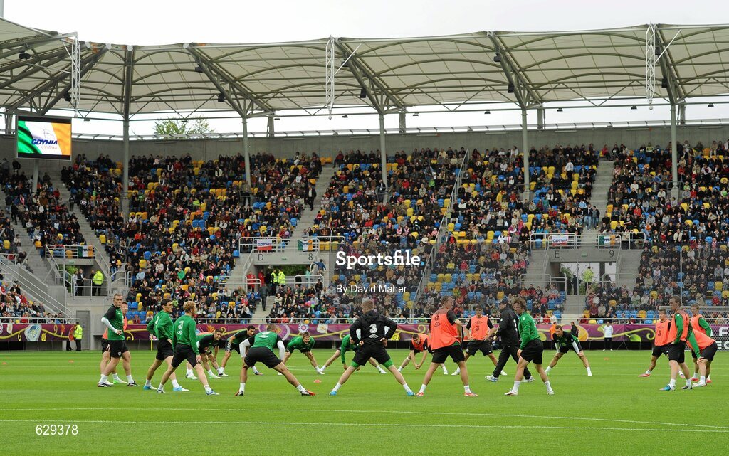 5 June 2012; General view of the Republic of Ireland team during squad training ahead of UEFA EURO 2012 which begins on June 8th. Republic of Ireland EURO2012 Squad Training, Arka Stadium, Gdynia, Poland. Picture credit: David Maher / SPORTSFILE