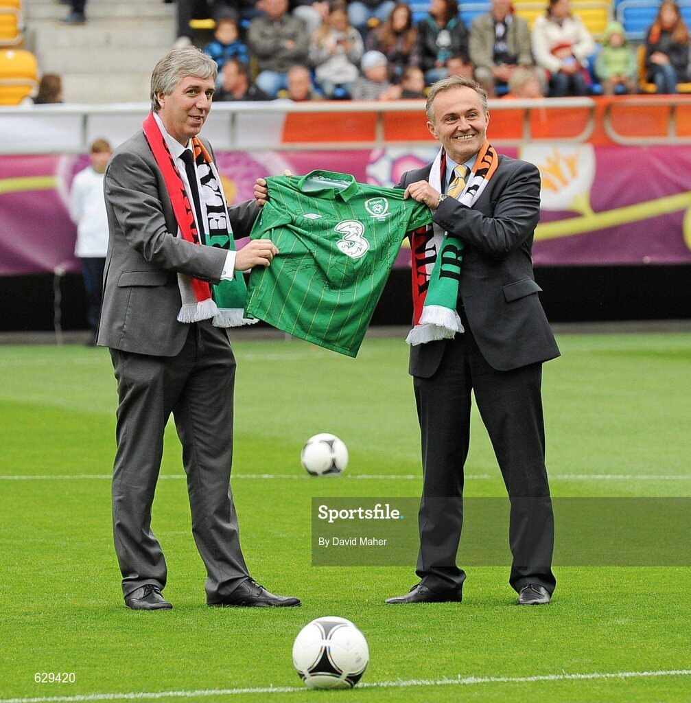 5 June 2012; FAI Chief Executive John Delaney, left, with Mayor of Gdynia, Wojciech Szczurek before the Republic of Ireland squad was introduced to the large crowd before squad training ahead of UEFA EURO 2012 which begins on June 8th. Republic of Ireland EURO2012 Squad Training, Arka Stadium, Gdynia, Poland. Picture credit: David Maher / SPORTSFILE