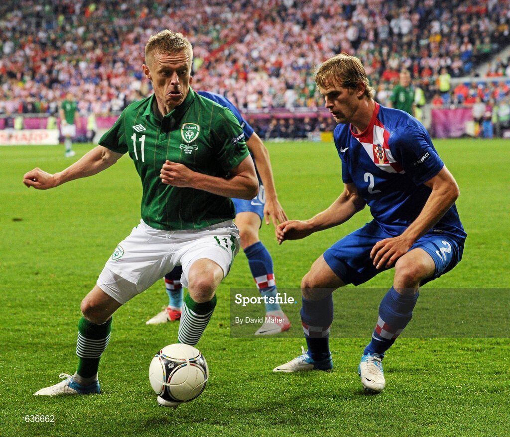 10 June 2012; Damien Duff, Republic of Ireland, in action against Ivan Strinic, Croatia. EURO2012, Group C, Republic of Ireland v Croatia, Municipal Stadium Poznan, Poznan, Poland. Picture credit: David Maher / SPORTSFILE