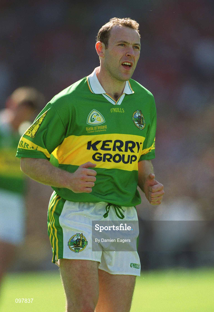 25 August 2002; Seamus Moynihan of Kerry during the Bank of Ireland All-Ireland Senior Football Championship Semi-Final match between Kerry and Cork at Croke Park in Dublin. Photo by Damien Eagers/Sportsfile