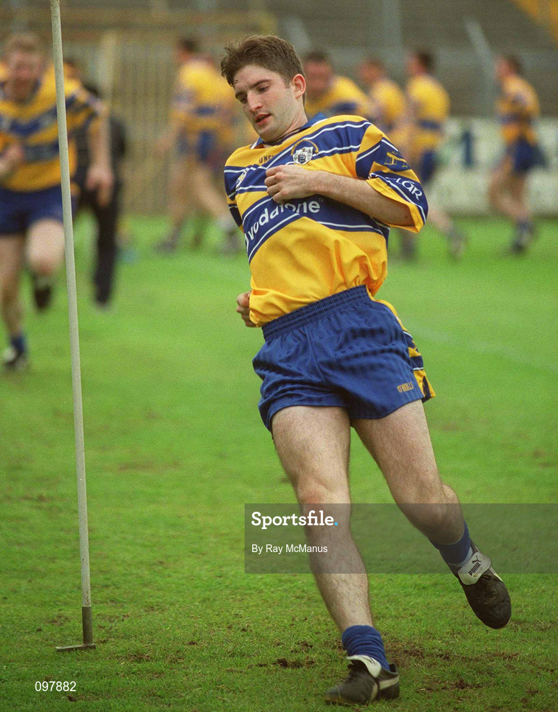 29 August 2002; Gordon Malone during a Clare hurling press night prior to their All-Ireland Hurling Final against Kilkenny. Photo by Ray McManus/Sportsfile