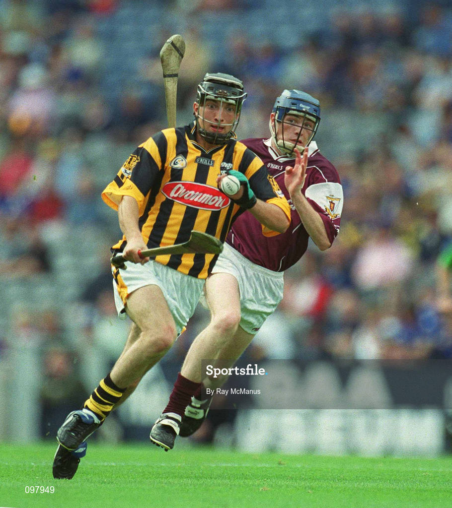 18 August 2002; Alan Healy of Kilkenny in action against Darren Reilly of Galway during the All-Ireland Minor Hurling Championship Semi-Final match between Kilkenny and Galway at Croke Park in Dublin. Photo by Ray McManus/Sportsfile