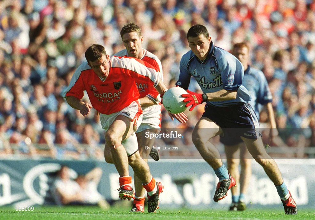 1 September 2002; Alan Brogan of Dublin in action against Enda McNulty of Armagh during the Bank of Ireland All-Ireland Senior Football Championship Semi-Final match between Armagh and Dublin at Croke Park in Dublin. Photo by Brian Lawless/Sportsfile