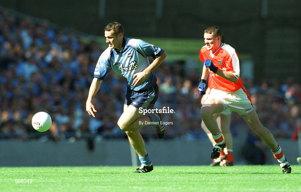 1 September 2002; Ciaran Whelan of Dublin in action against John Toal of Armagh during the Bank of Ireland All-Ireland Senior Football Championship Semi-Final match between Armagh and Dublin at Croke Park in Dublin. Photo by Damien Eagers/Sportsfile